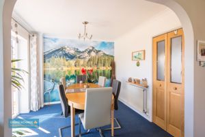 Diner- click for photo gallery